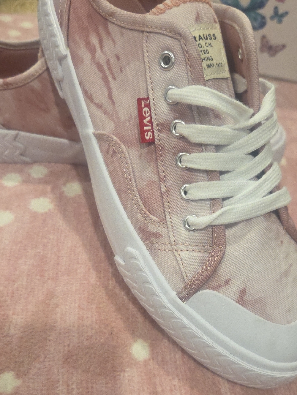 Levi's Women's Blush Pink Canvas Low-Top Sneakers